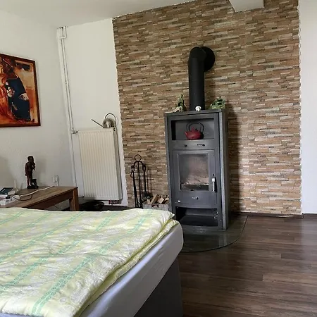 Privatunterkunft Gaestehaus Linden (Hessen)